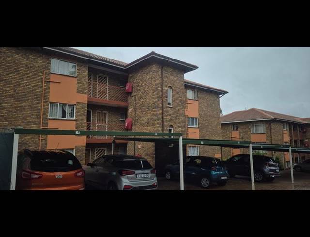 1 BEDROOM APARTMENT FOR SALE IN WHITERIDGE